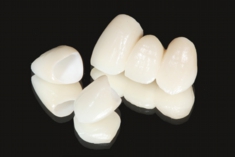 オールセラミッククラウン